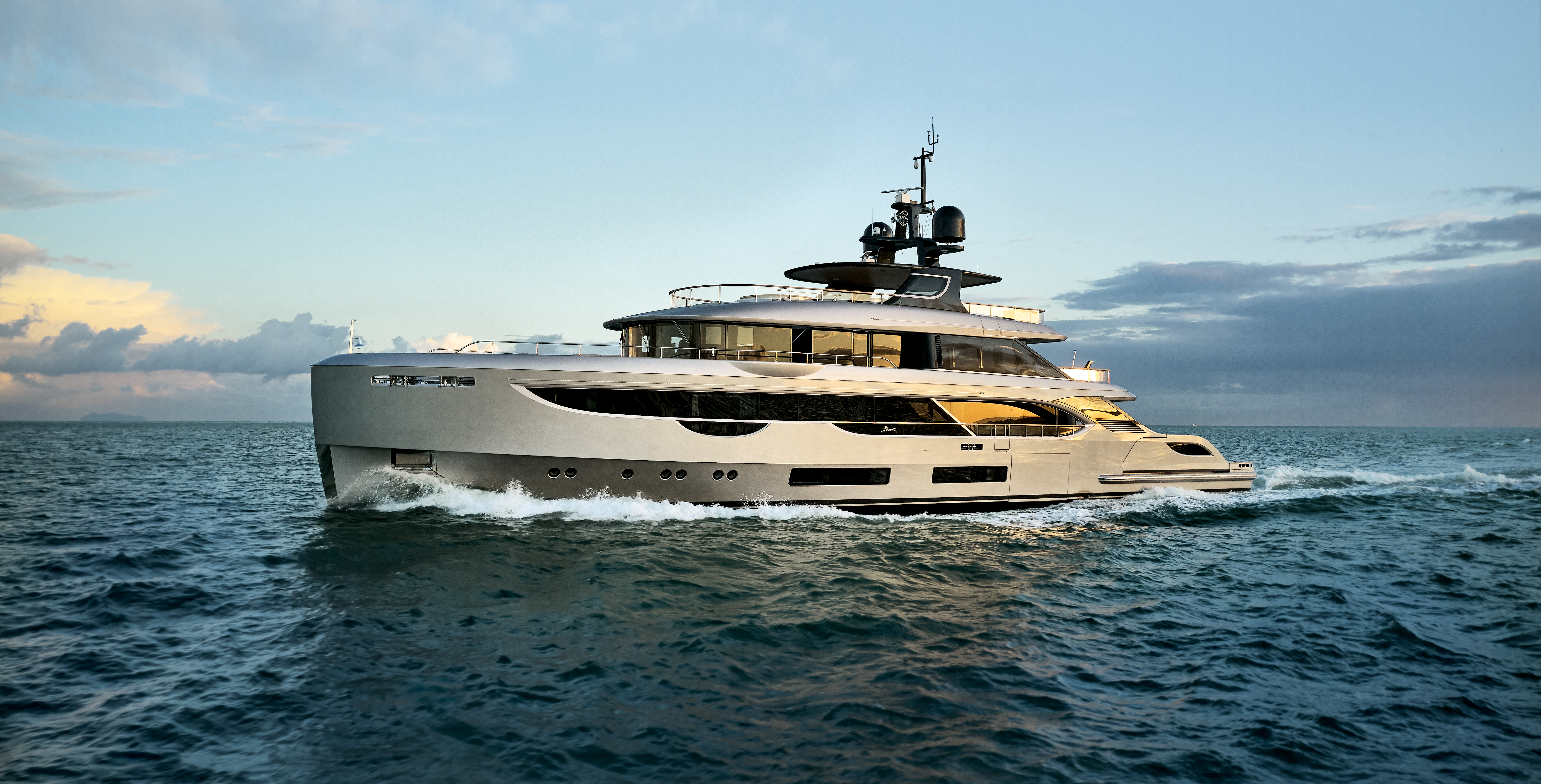 Benetti Oasis 40M
