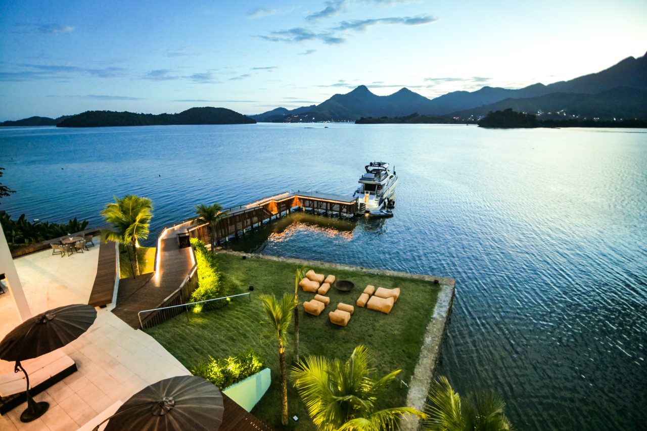 Casa Angra dos Reis + Intermarine 80