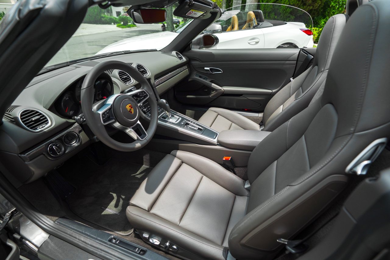 Grupo 001 (BMW Z4 M40i + Porsche 718 Boxster)