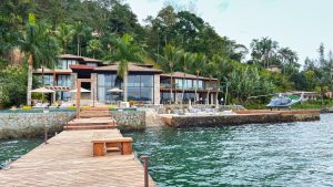 Casa Angra dos Reis + Intermarine 95